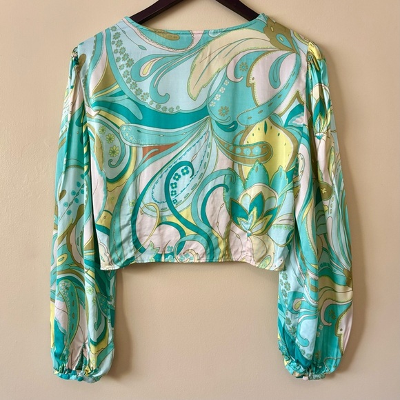 Zara|70s Inspired Sea Green Satin Puffy Long Sleeve V-Neck Crop Top Blouse Sz XL - Picture 3 of 7